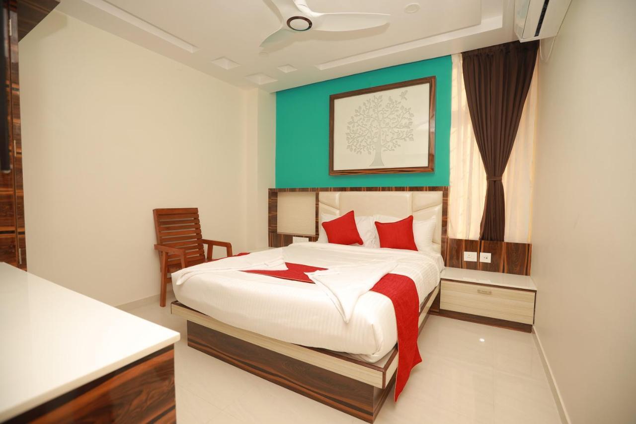 Sree Bharat Residency Hotel Alāndurai Exterior photo