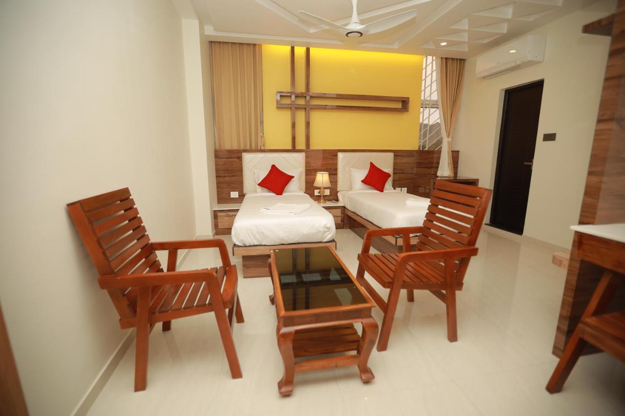 Sree Bharat Residency Hotel Alāndurai Exterior photo