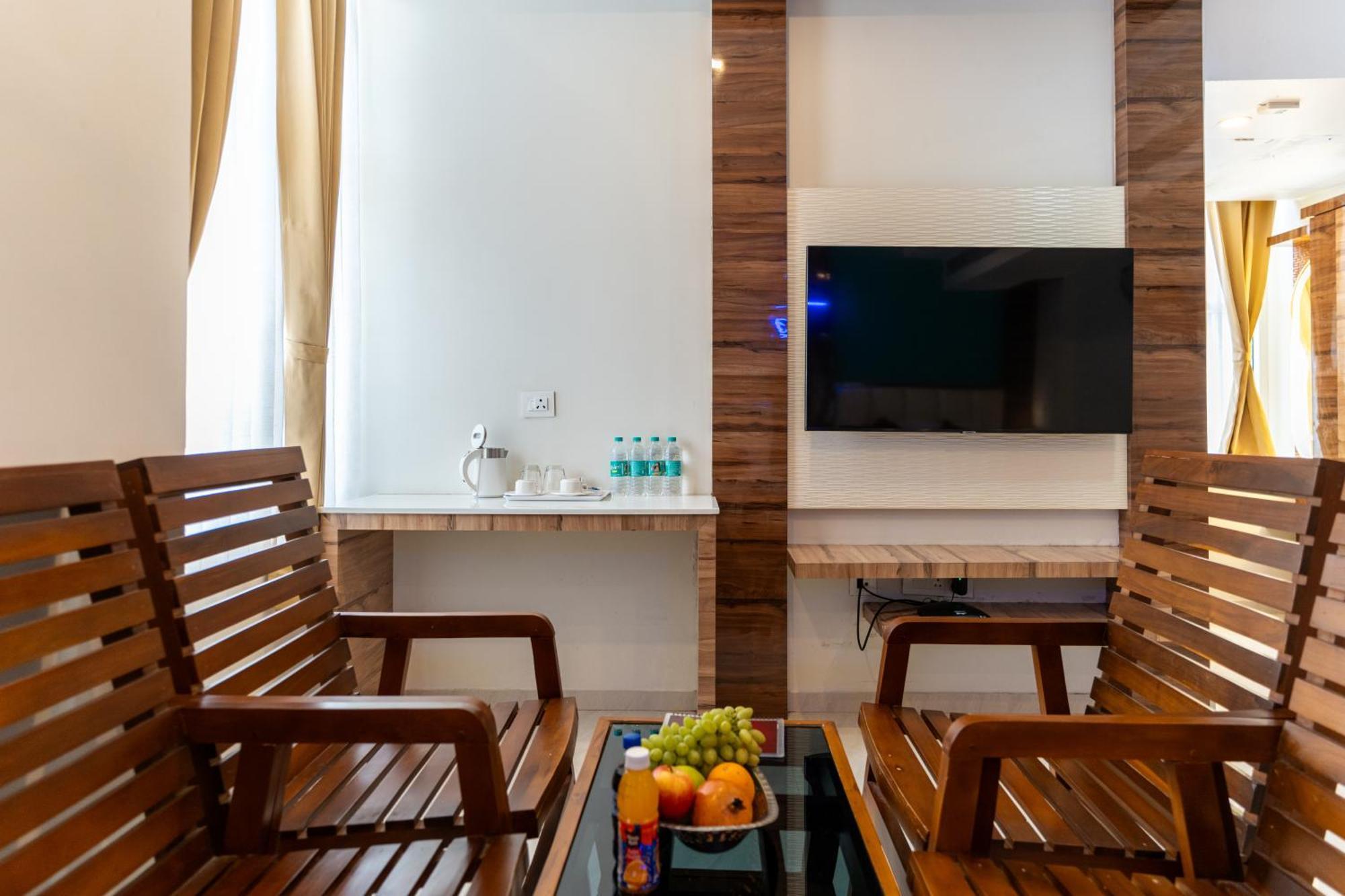 Sree Bharat Residency Hotel Alāndurai Exterior photo