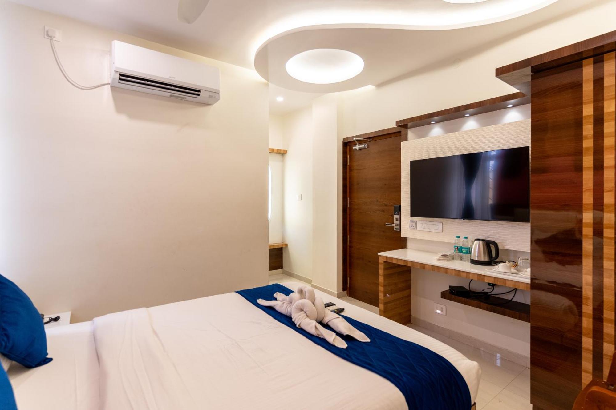 Sree Bharat Residency Hotel Alāndurai Exterior photo