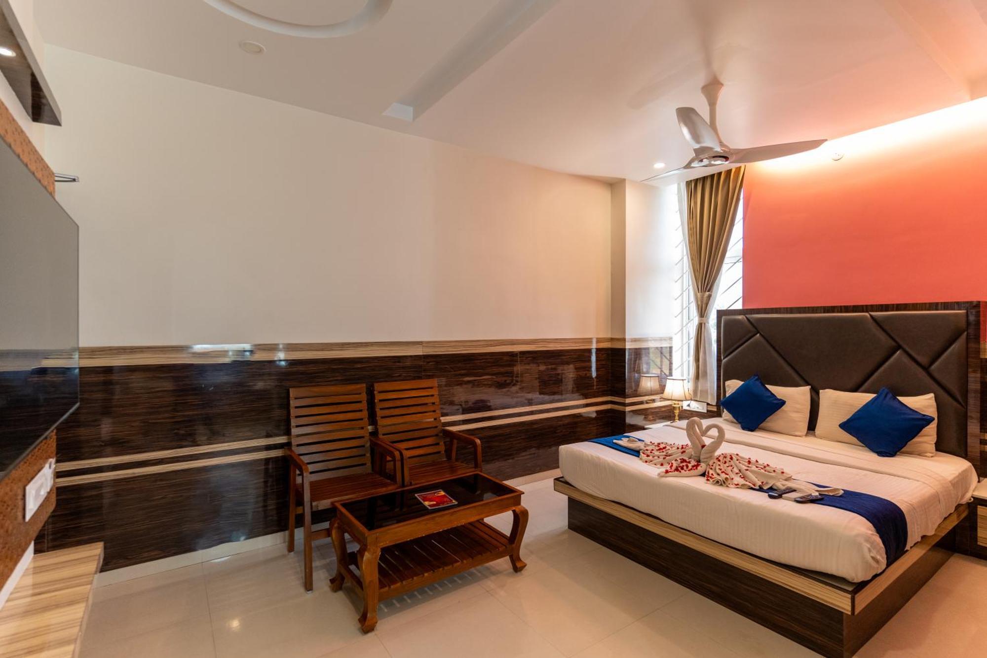 Sree Bharat Residency Hotel Alāndurai Exterior photo