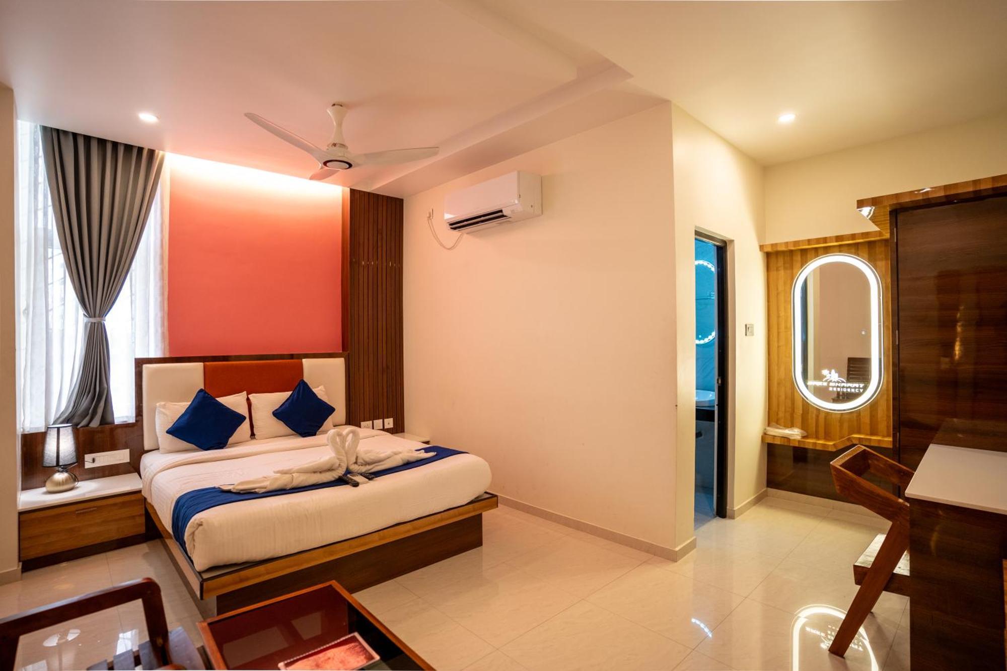 Sree Bharat Residency Hotel Alāndurai Exterior photo