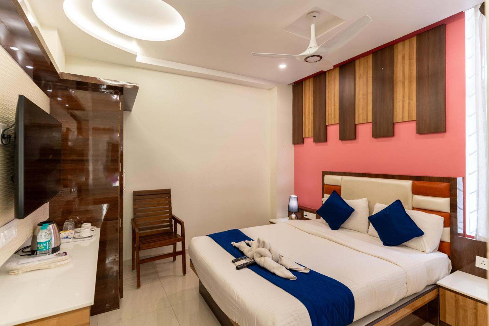 Sree Bharat Residency Hotel Alāndurai Exterior photo