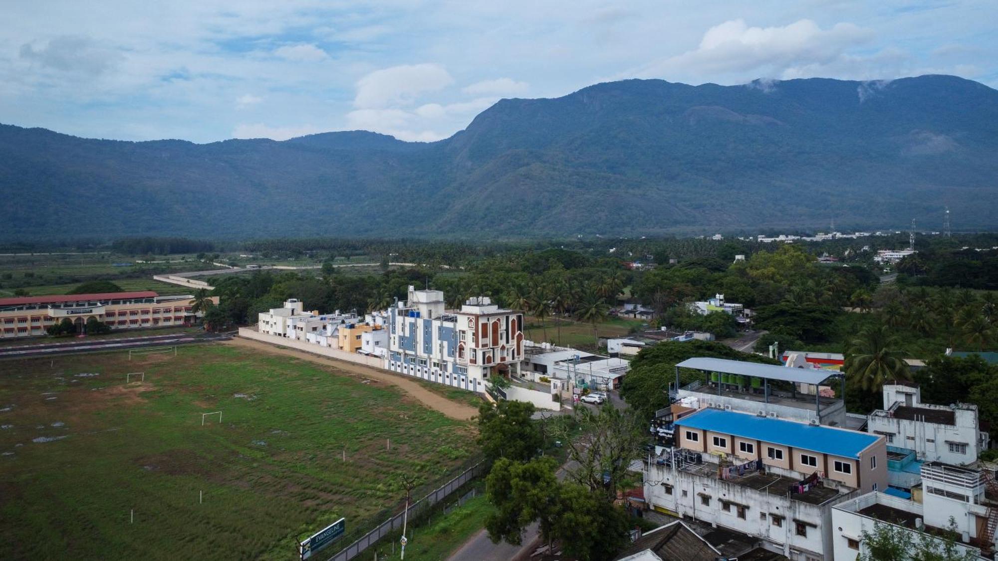 Sree Bharat Residency Hotel Alāndurai Exterior photo